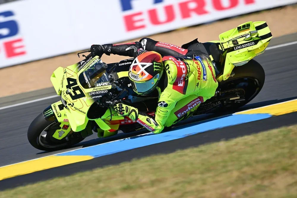 49 DI GIANNANTONIO Fabio (ita), Pertamina Enduro VR46 Racing Team, Ducati Desmosedici GP26, action during the 2025 MotoGP Michelin Grand Prix de France from May 8 to 10th 2026 at the Circuit Bugatti in Le Mans, France - Photo Studio Milagro / DPPI AFP7 08/05/2026 ONLY FOR USE IN SPAIN