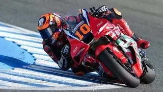 Luca Marini pone a Honda al frente de la clasificación
